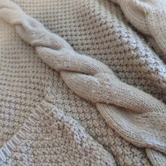 OmicGot Gray Cardigan Sweater Size Medium - Picture 7 of 7